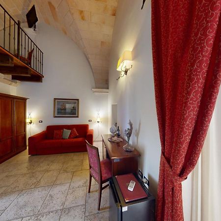 מלון מנדוריה Relais Reggia Domizia מראה חיצוני תמונה