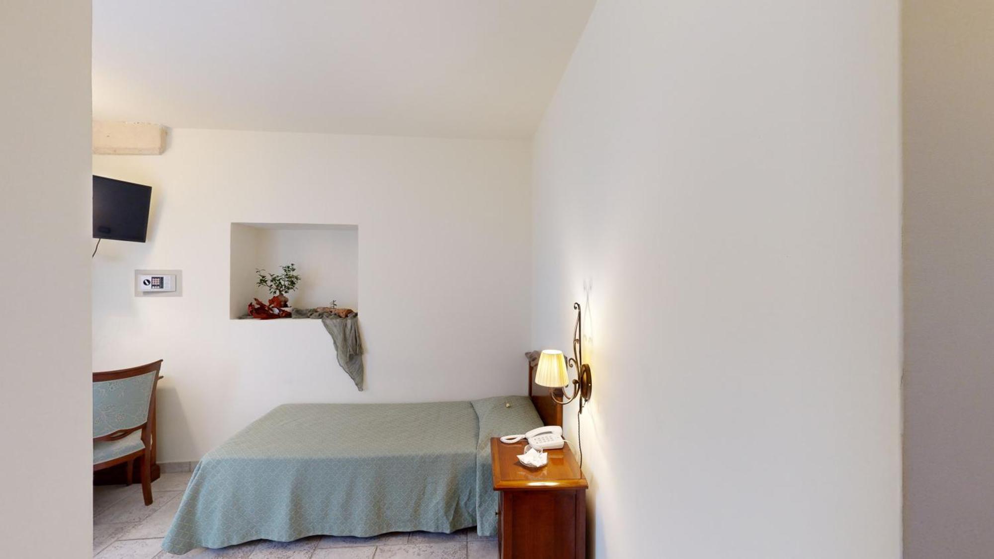 מלון מנדוריה Relais Reggia Domizia מראה חיצוני תמונה