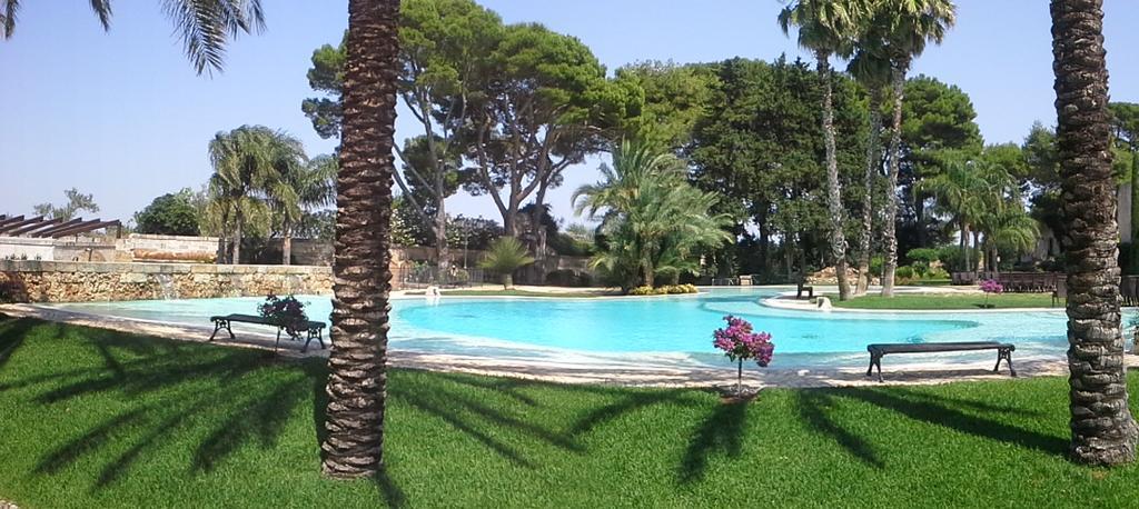 מלון מנדוריה Relais Reggia Domizia מראה חיצוני תמונה