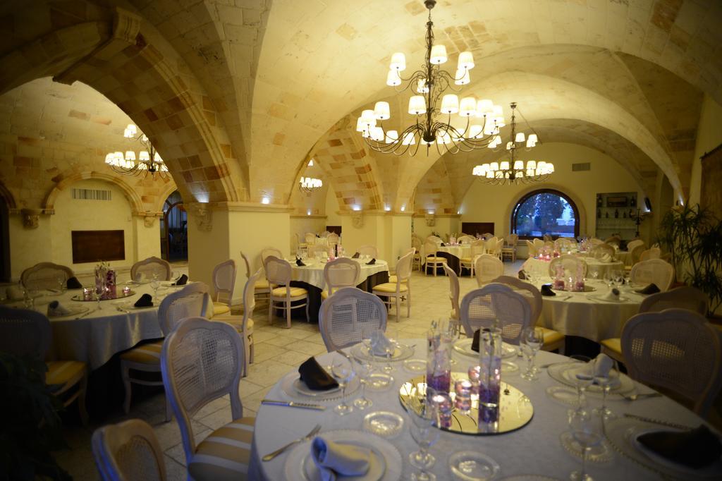מלון מנדוריה Relais Reggia Domizia מראה חיצוני תמונה