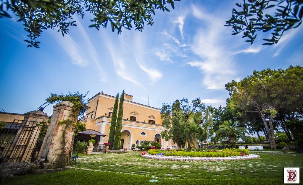 מלון מנדוריה Relais Reggia Domizia מראה חיצוני תמונה
