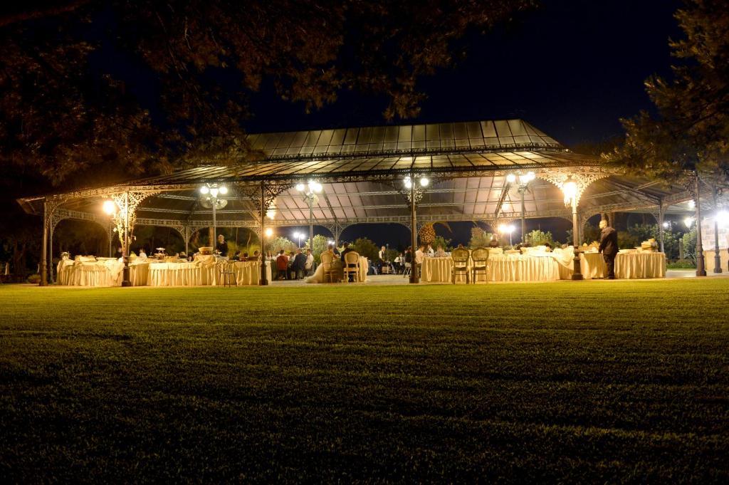 מלון מנדוריה Relais Reggia Domizia מראה חיצוני תמונה