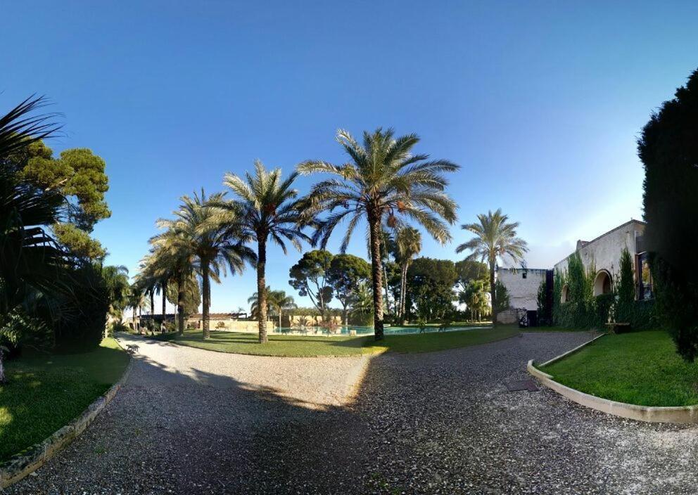 מלון מנדוריה Relais Reggia Domizia מראה חיצוני תמונה